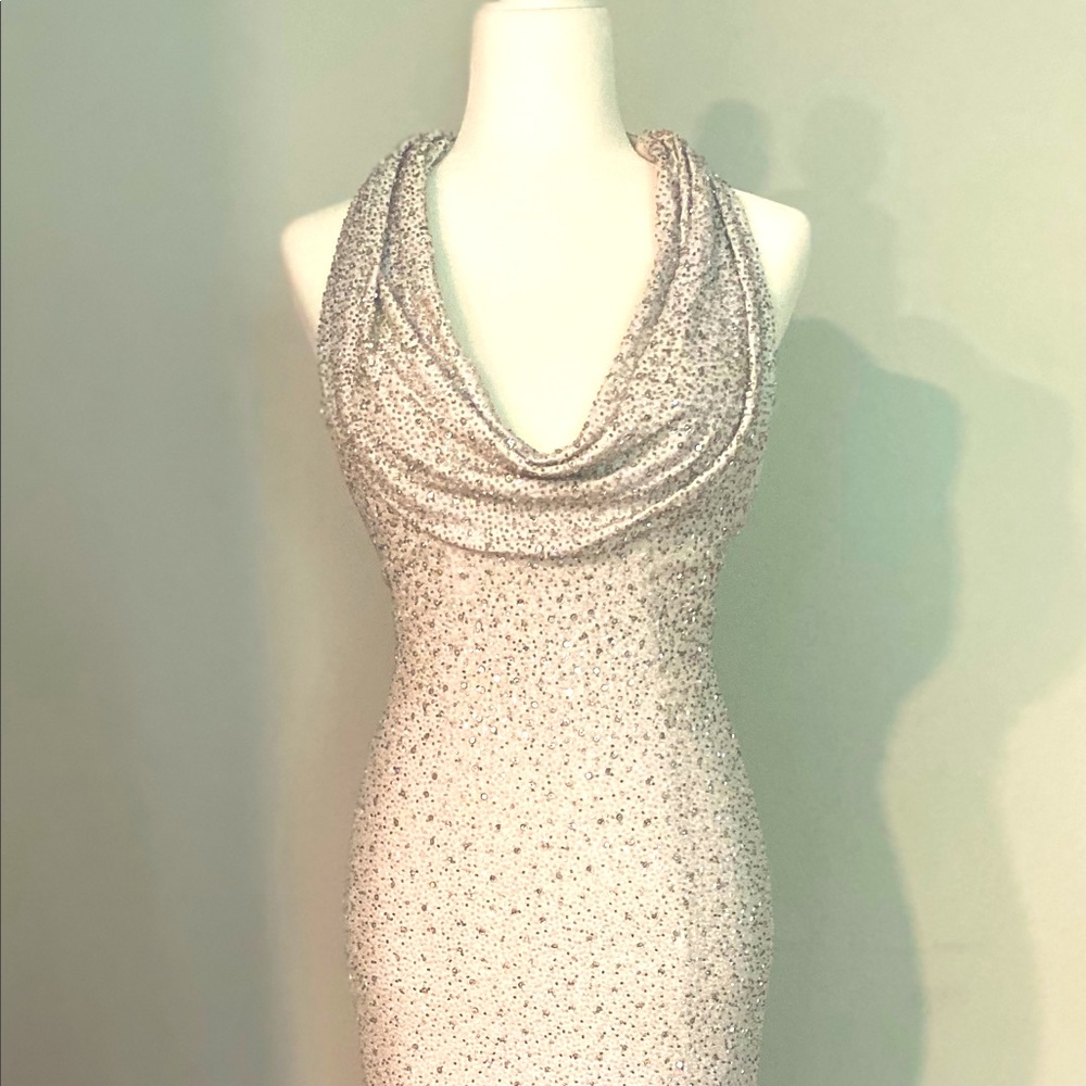 Event gown - Picture 2 of 8